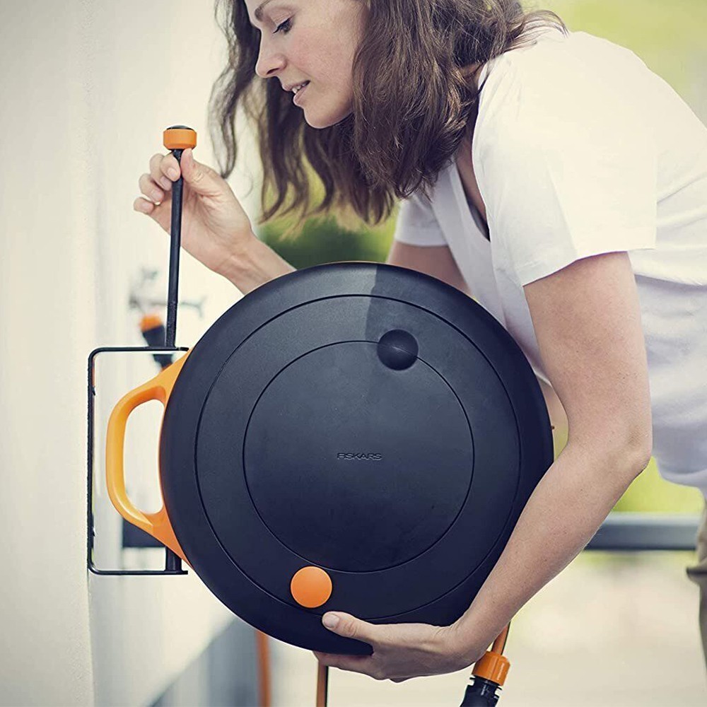 Котушка з шлангом 9 мм 15 м і набором аксесуарів Fiskars Watering 44 см 3020 г