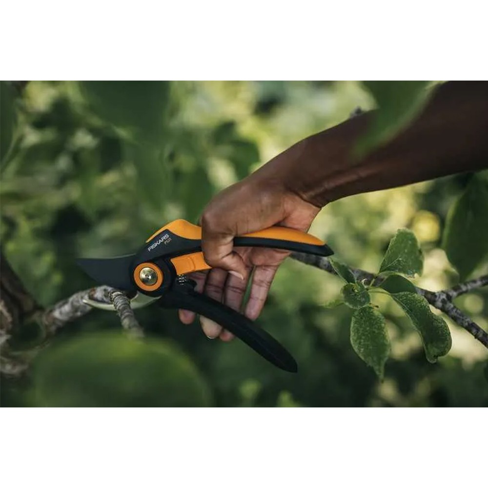 Площинний секатор Fiskars Plus P521 1057167
