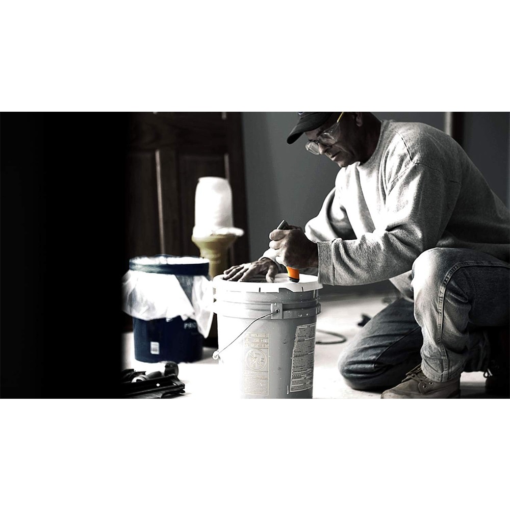 Висувний ніж Fiskars Pro CarbonMax 1027223