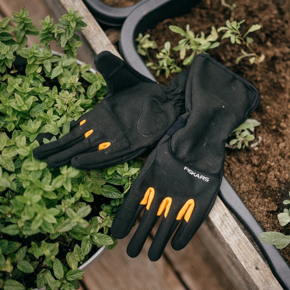 Рукавички для догляду за чагарниками Fiskars Solid (8) 1071152