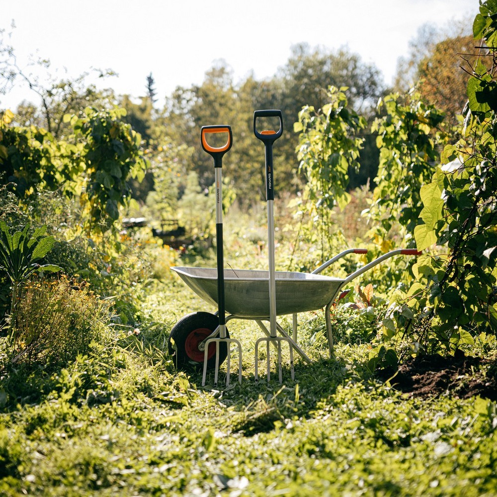 Вила садові великі Fiskars Xact 1070716