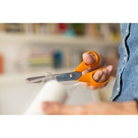 Класичні манікюрні ножиці з круглим наконечником Fiskars Classic 1003028