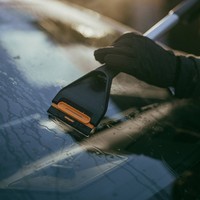 Щітка-скребок Fiskars Plus 1078495