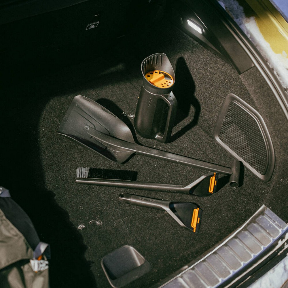 Скребок для льоду Fiskars Solid 1078497