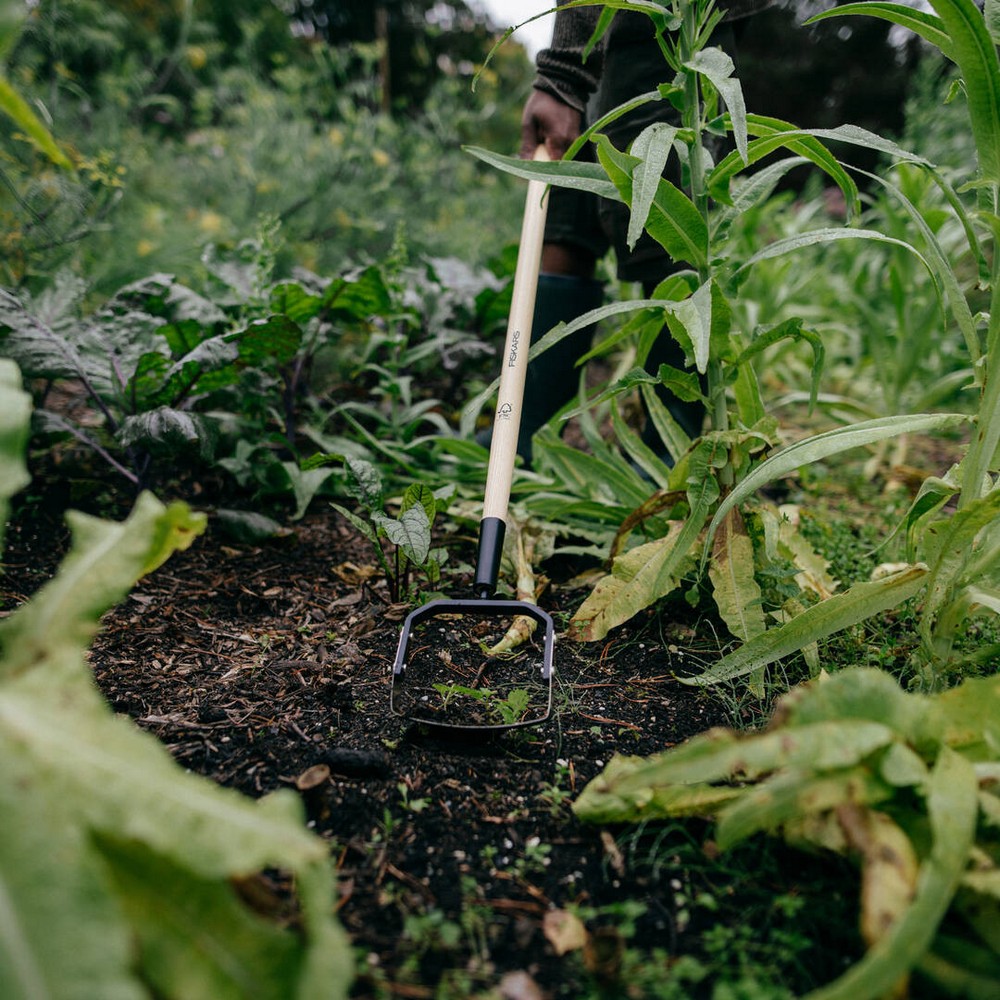 Мотика-розпушувач Fiskars Solid 1077119