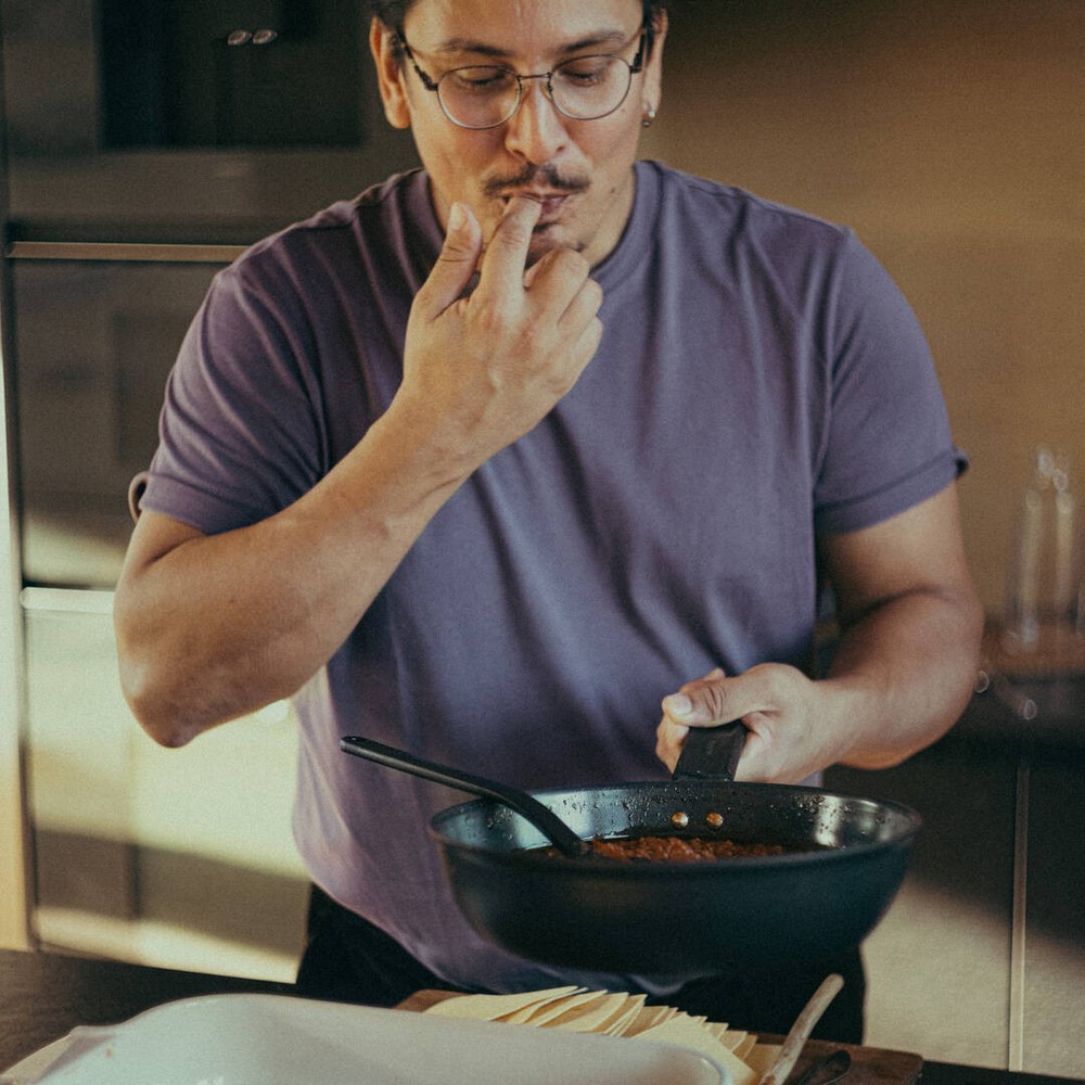 Сотейник із кришкою Fiskars Hard Face 28 см 1075529