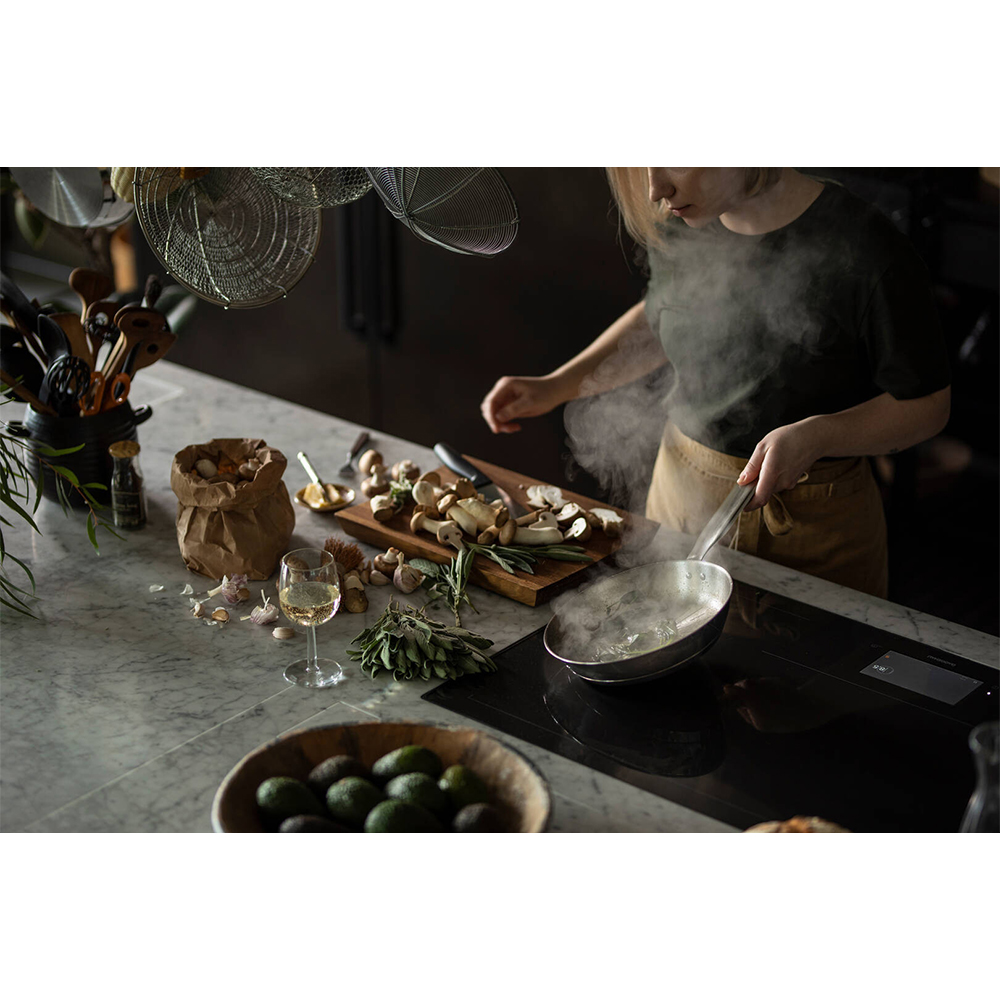 Сковорода без кришки Fiskars All Steel Pure 24 см 1065627