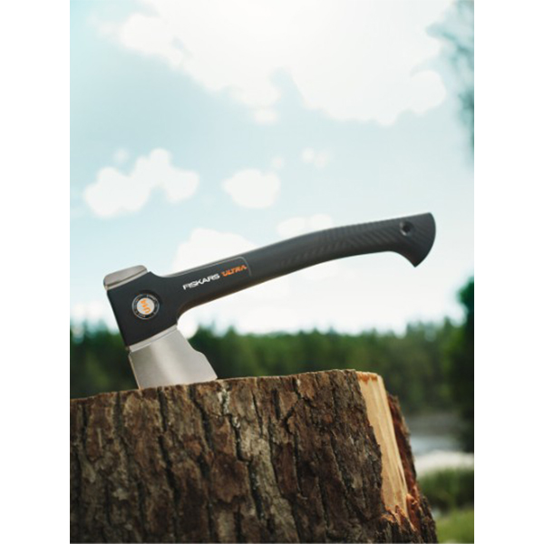 Сокира універсальна Fiskars Ultra XU14 1082130