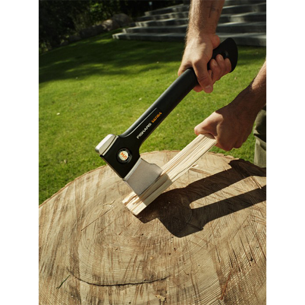 Сокира універсальна Fiskars Ultra XU14 1082130