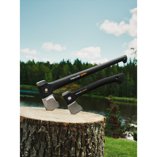 Сокира універсальна Fiskars Ultra XU14 1082130