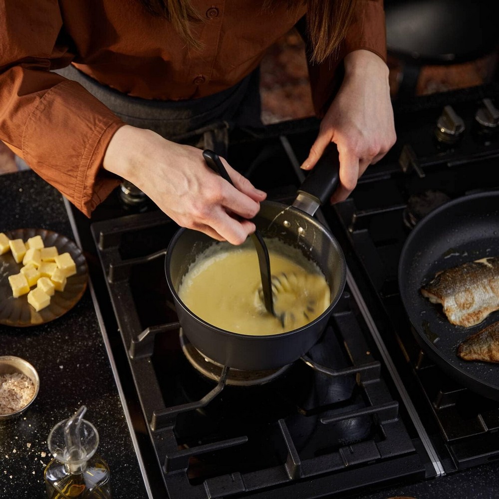 Вінчик спіральний Fiskars Essential 35,5 см 1079061